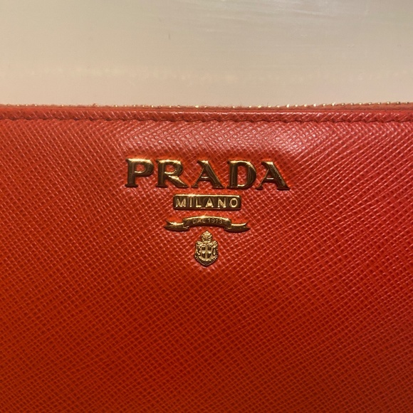Prada large leather wallet - Picture 6 of 10